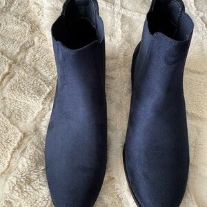 VJH Confort Midnight Blue Suede Chelsea Booties